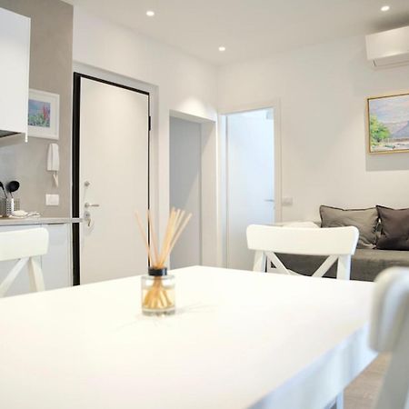The Bell Tower Apartment - Bellagio Center Екстериор снимка