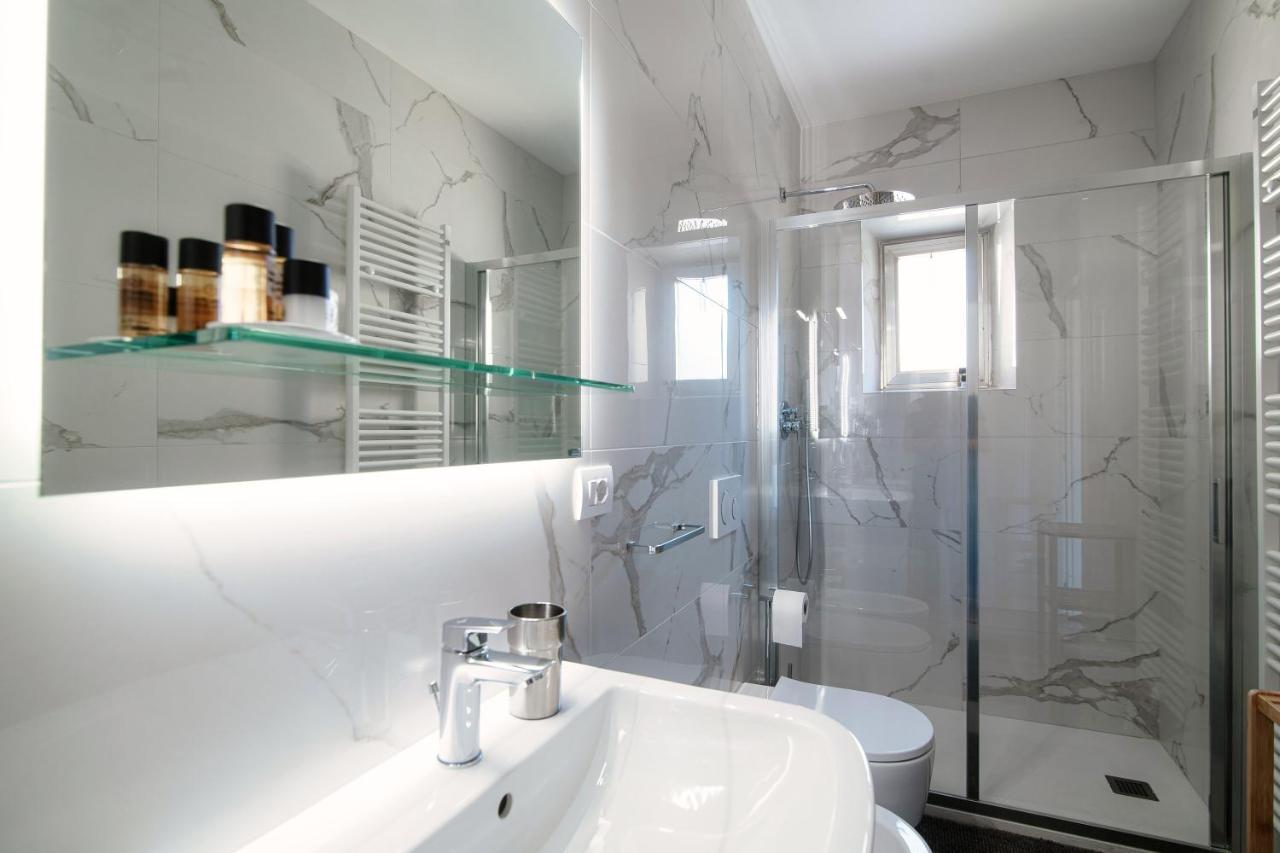 The Bell Tower Apartment - Bellagio Center Екстериор снимка